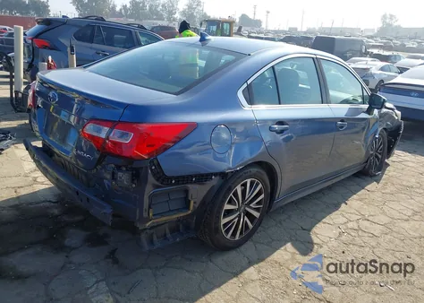 2018 Subaru Legacy 2.5I Premium z USA, uszkodzony, nr VIN 4S3BNAF61J3041734
